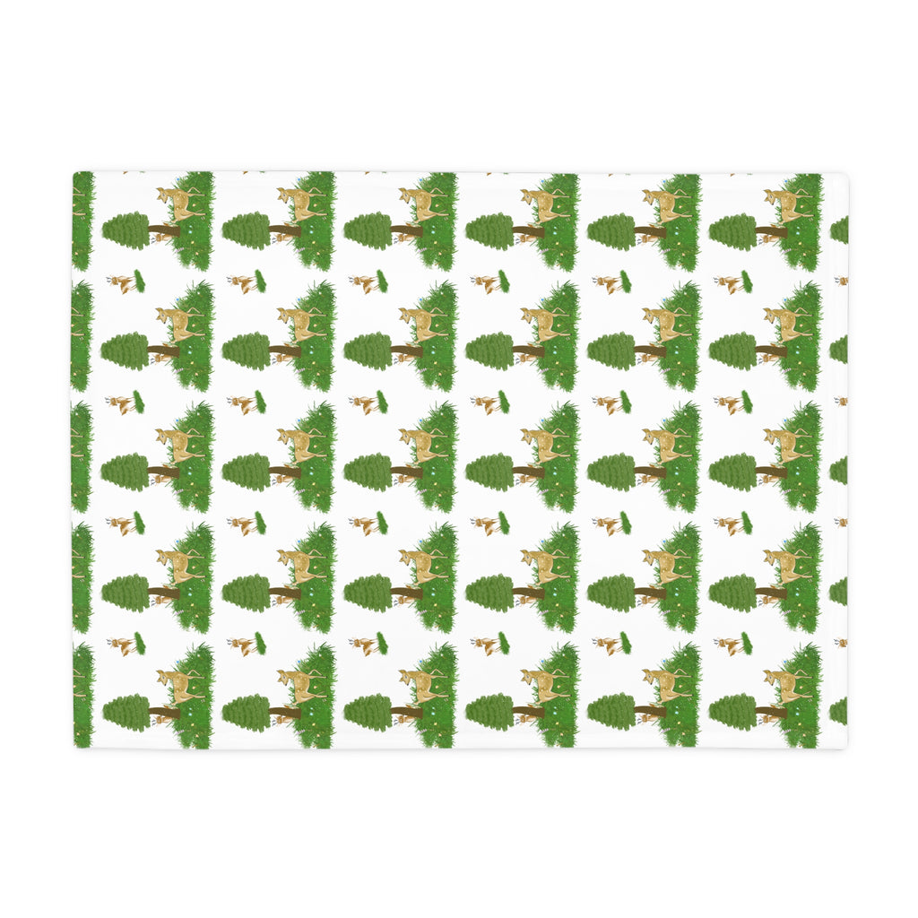 Cozy Woodland Fleece Blanket - Perfect for Picnics, Camping, Gifts, Home Décor, Kids' Room