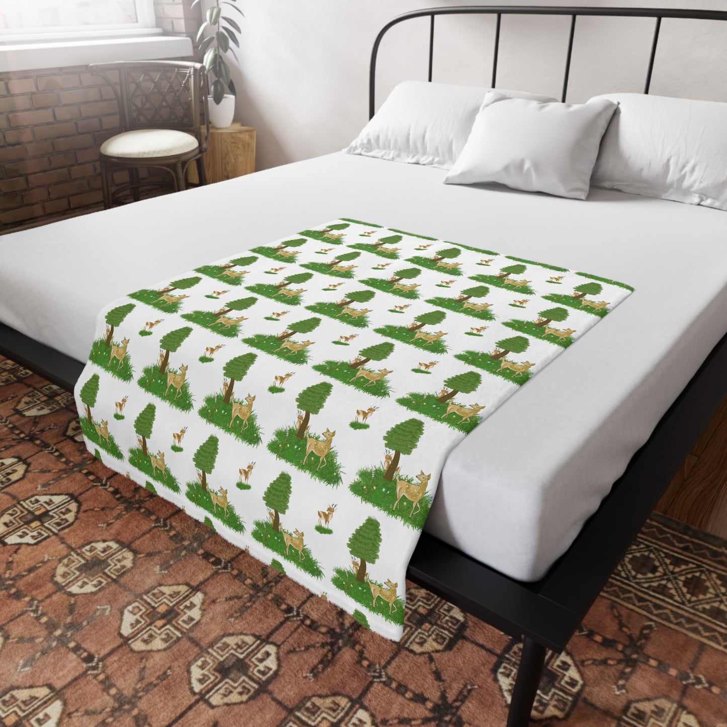Cozy Woodland Fleece Blanket - Perfect for Picnics, Camping, Gifts, Home Décor, Kids' Room