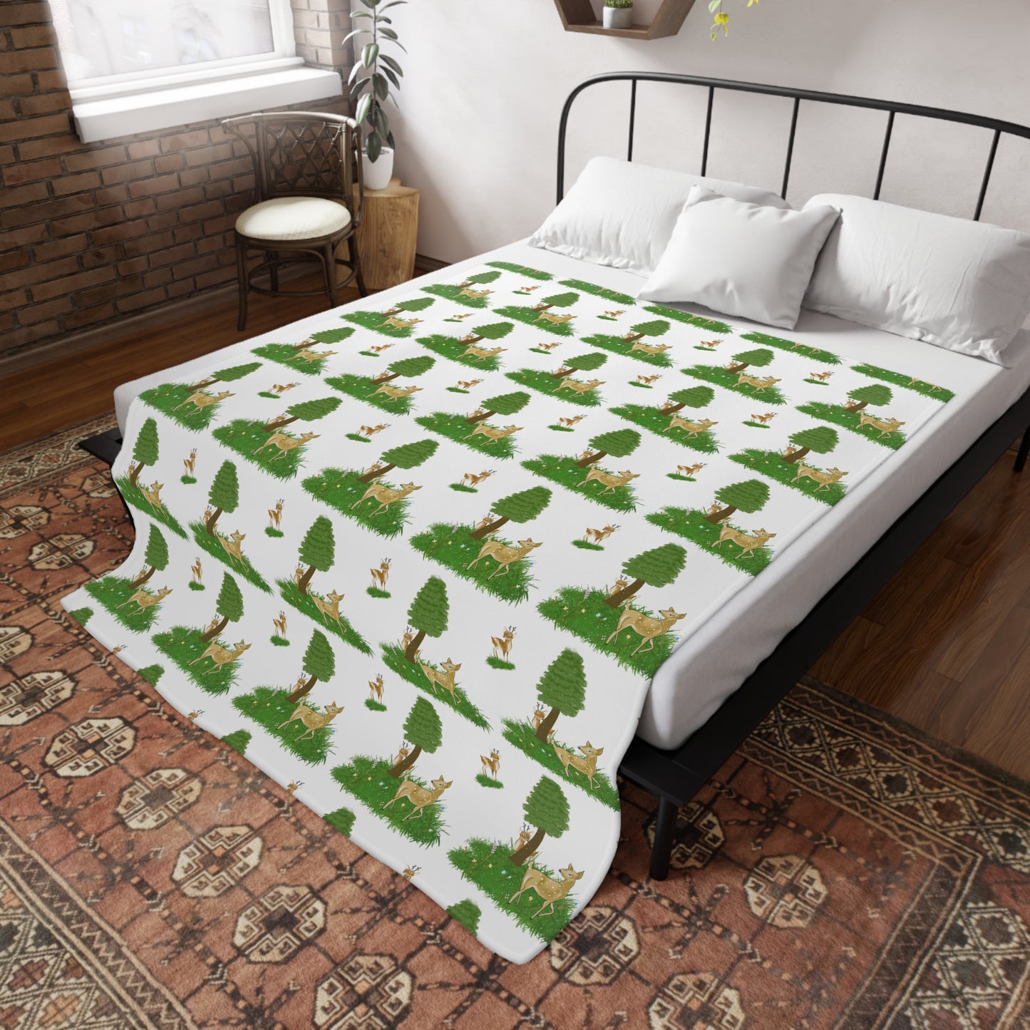 Cozy Woodland Fleece Blanket - Perfect for Picnics, Camping, Gifts, Home Décor, Kids' Room